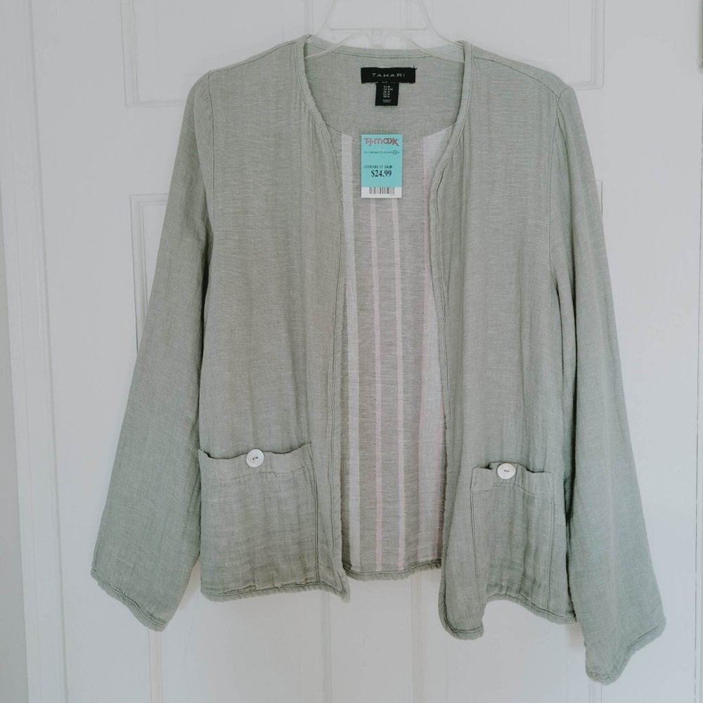 NWT: Tahari Sage Green Jacket Size Medium
